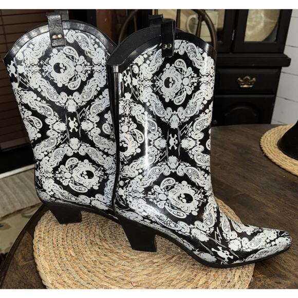 Pointed Toe Rain Boot With Skull Paisley Lightening Bolt Whimsigoth Gothic - Picture 2 of 12